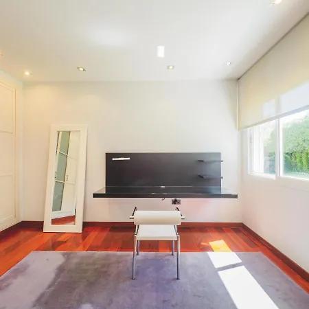别墅 Cubo's Gibralfaro House Center *