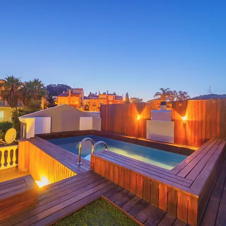 Cubo's Gibralfaro House Center