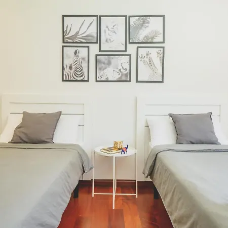 Cubo's Gibralfaro House Center
