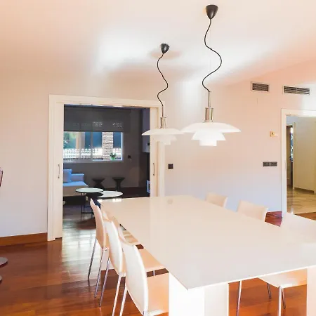 Cubo's Gibralfaro House Center Malaga