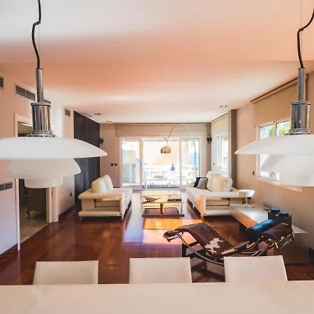 Cubo's Gibralfaro House Center * Malaga